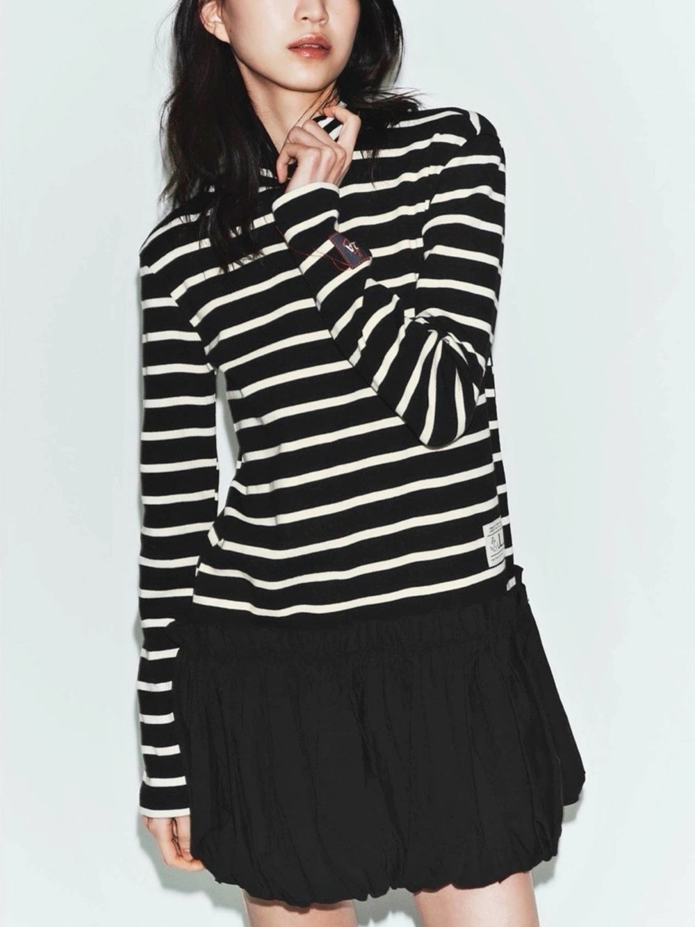 ZARA Brand new Size M
Striped Mini Dress in Black & White